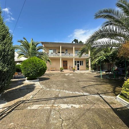Green House Kobuleti Luaran gambar